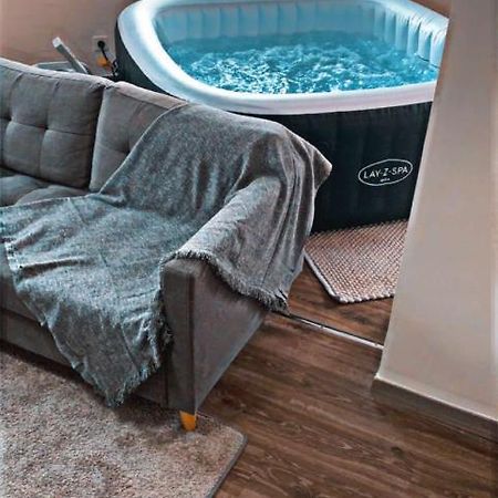 Appartement Cosy Et Chaleureux Avec Jacuzzi Seraing Εξωτερικό φωτογραφία